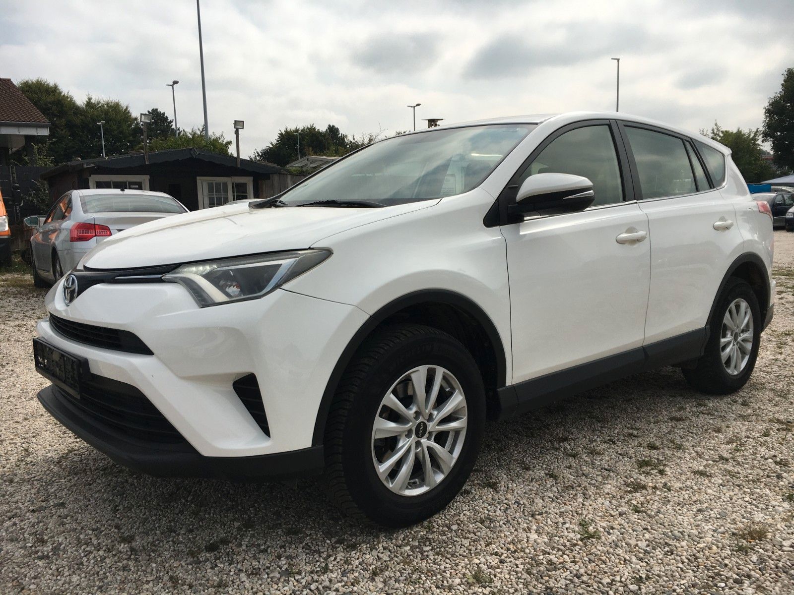 TOYOTA RAV 4