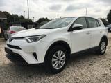 Toyota RAV 4 Basis 2.0 KLIMA 4X4 STARTSTOP - Toyota RAV 4 mit Benzin-Antrieb: Geländewagen