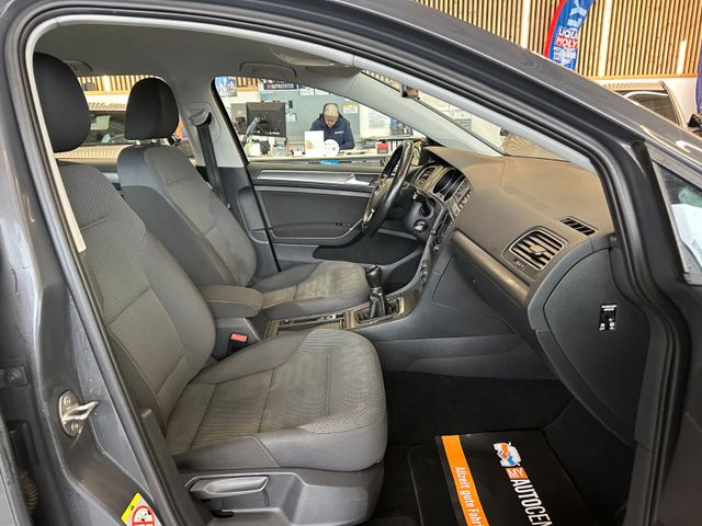 MYAUTOCENTER – Gebraucht- und Jahreswagen mit Werkstattservice in Pfaffenhofen Volkswagen Golf VII Lim. Comfortline BMT *Klima*TÜV*