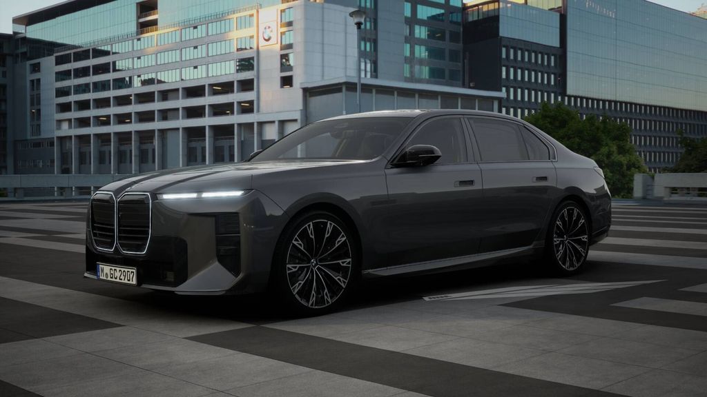 Image of BMW 740