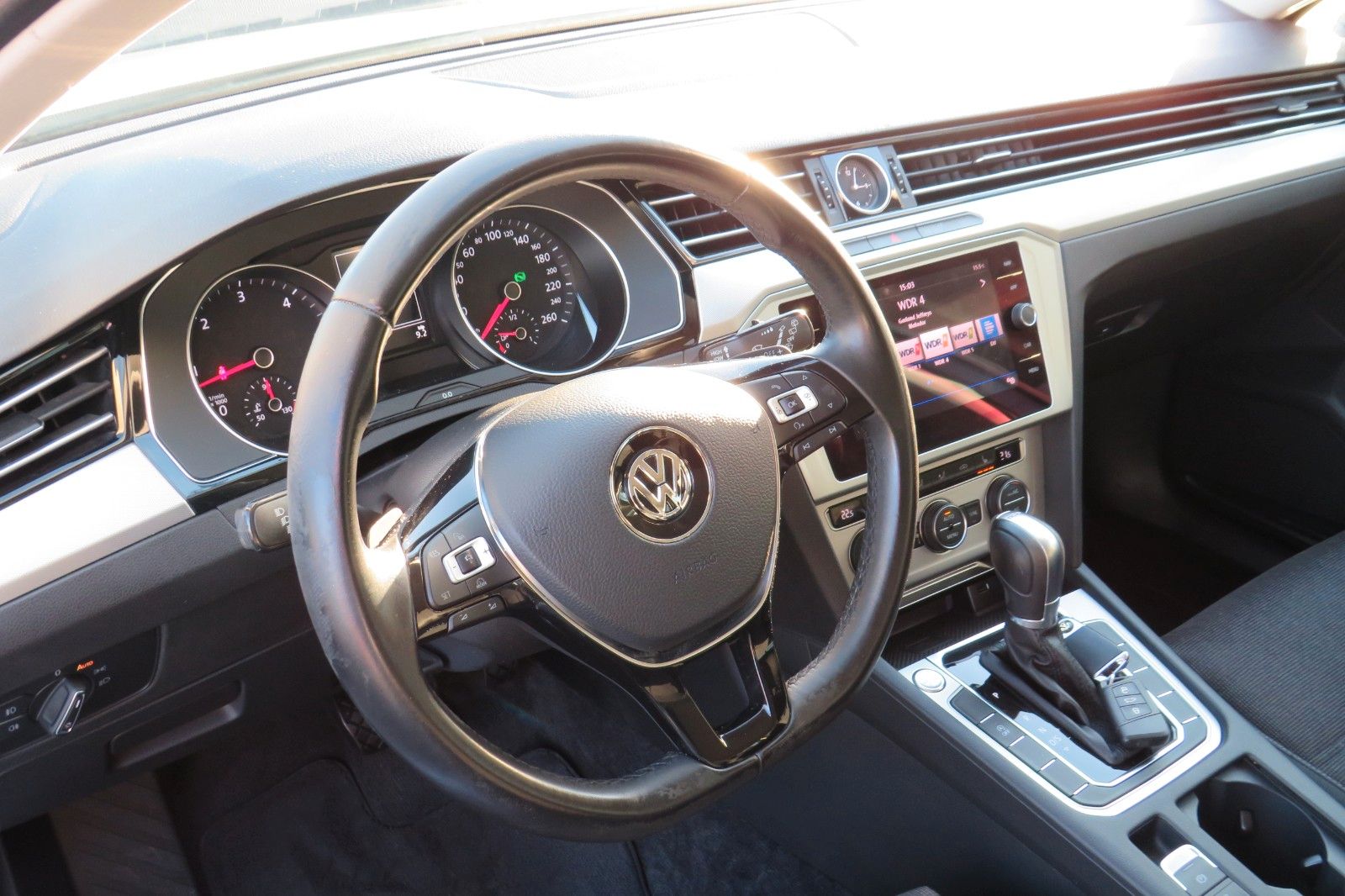 Fahrzeugabbildung Volkswagen Passat Variant Comfortline TDI DSG AHK NAVI