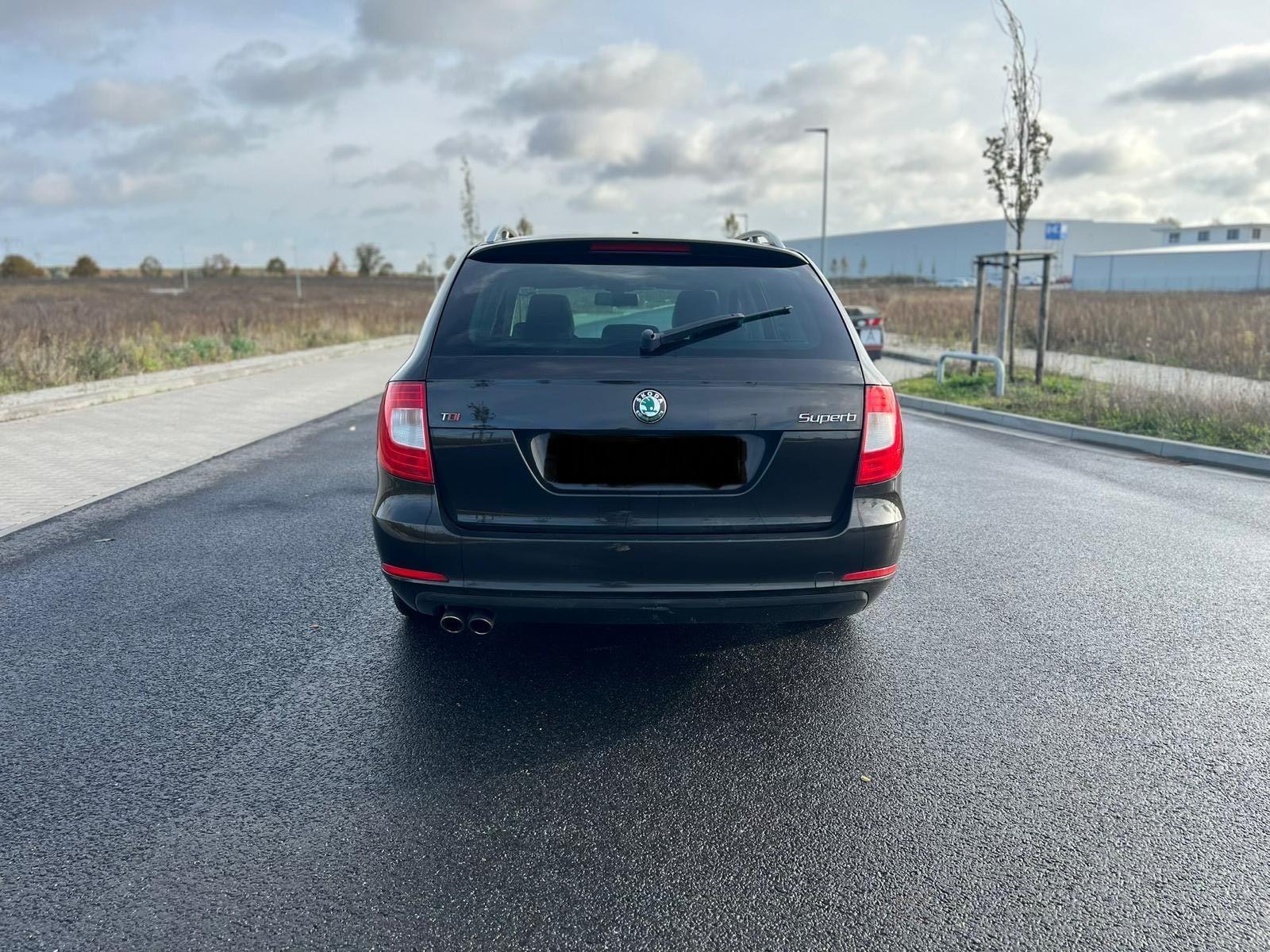 Skoda Superb 2012 — photo 5