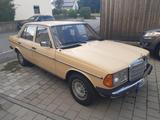 Mercedes-Benz Mercedes Benz W123 200D - Mercedes-Benz 200: D W123