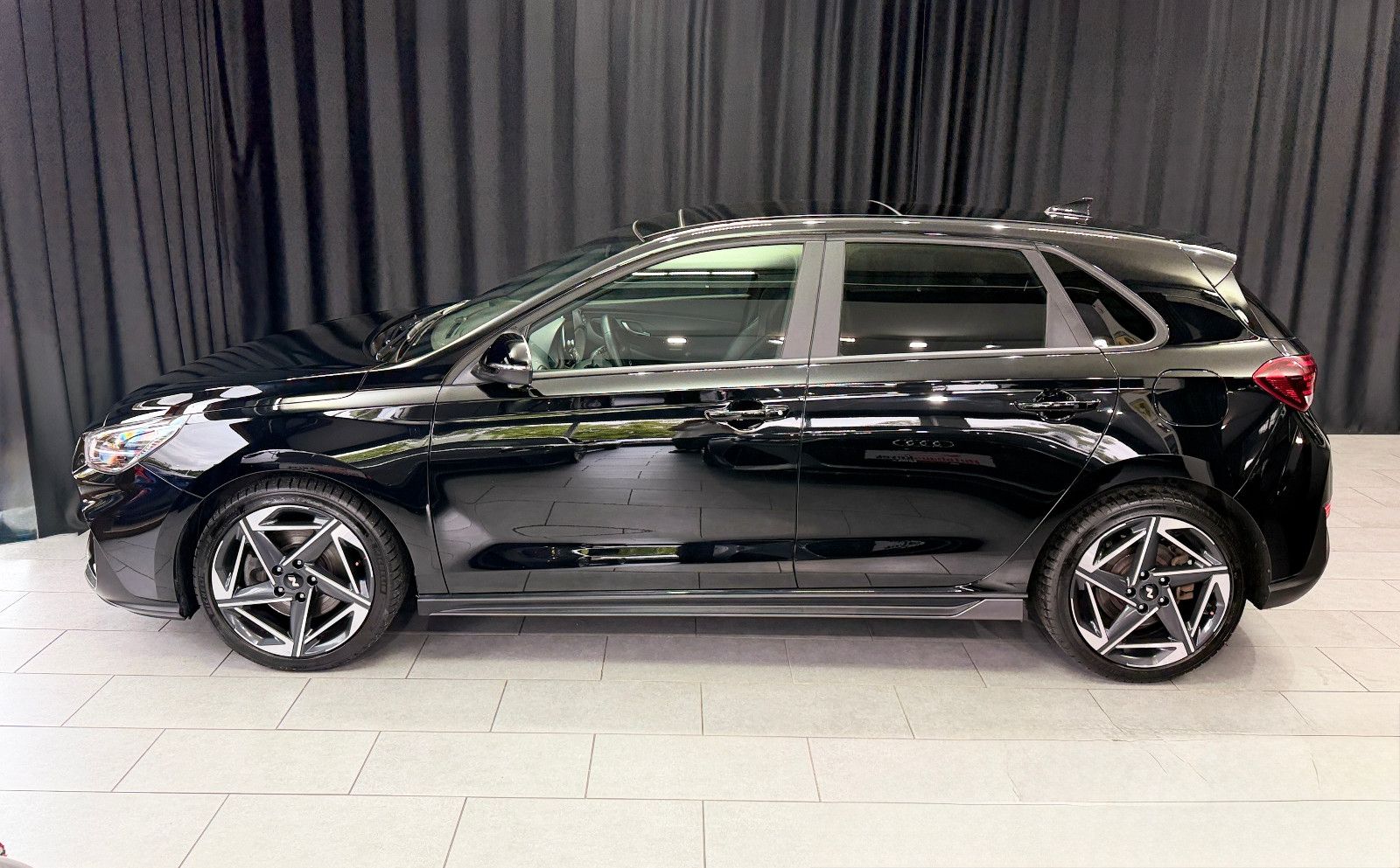 Fahrzeugabbildung Hyundai i30 N Line Mild-Hybrid |PANO|LED|VOLL