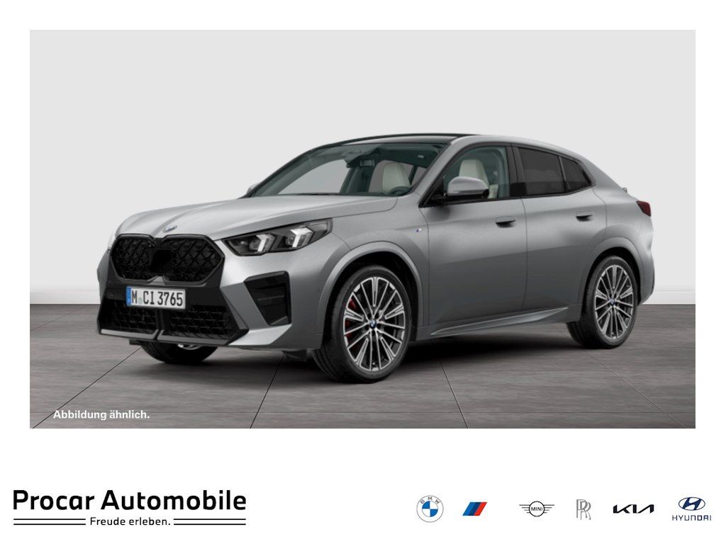Image of BMW X2