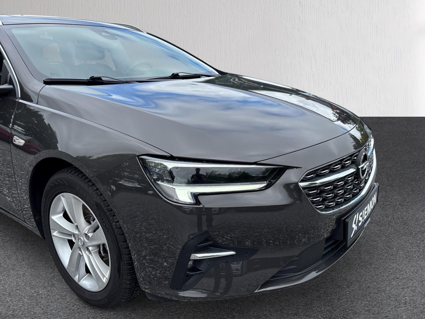 Opel Insignia B Sports Tourer Elegance 2.0 D AHK Pano