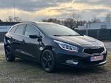 Kia cee'd Sportswagon*NAVI*KAMERA*SITZHEIZG*1.HAND* - Kia cee'd Sportswagon aus 2013