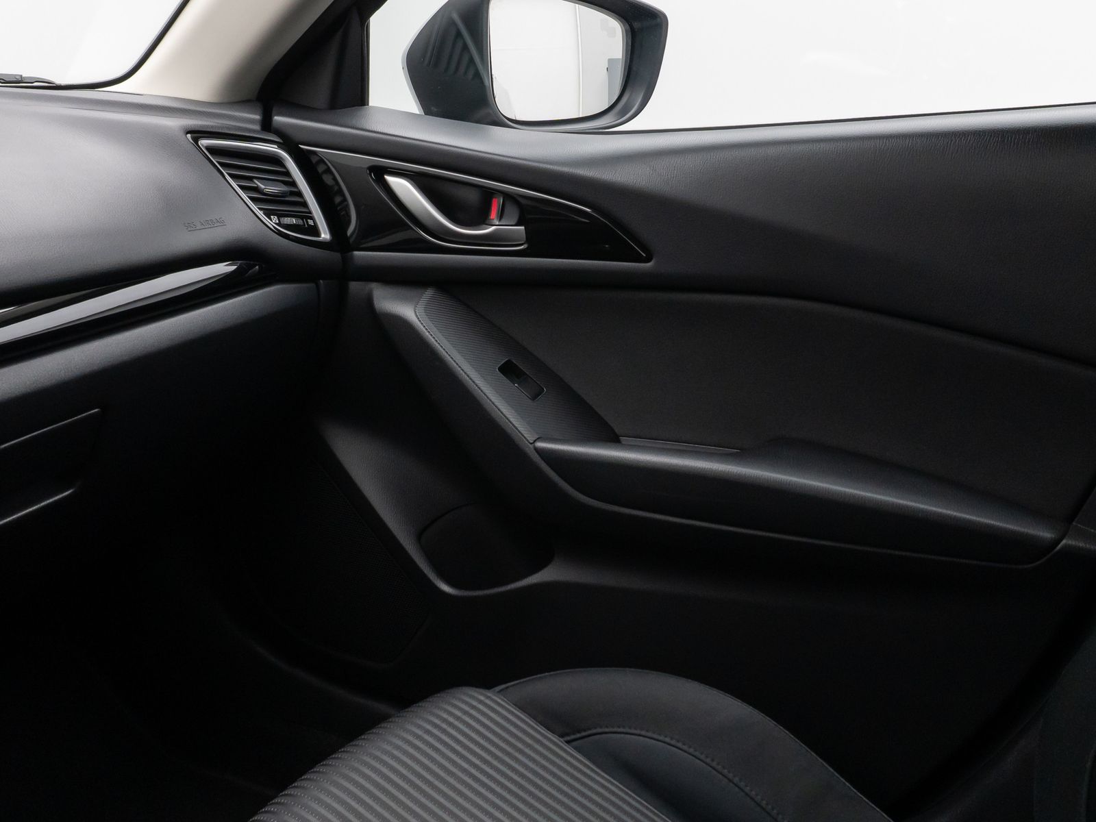 Fahrzeugabbildung Mazda 3 Lim.Center-Line Xenon Kamera Tempomat Skyactiv