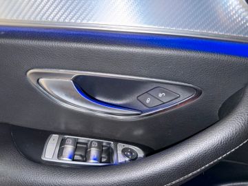 Mercedes E 200 - 9