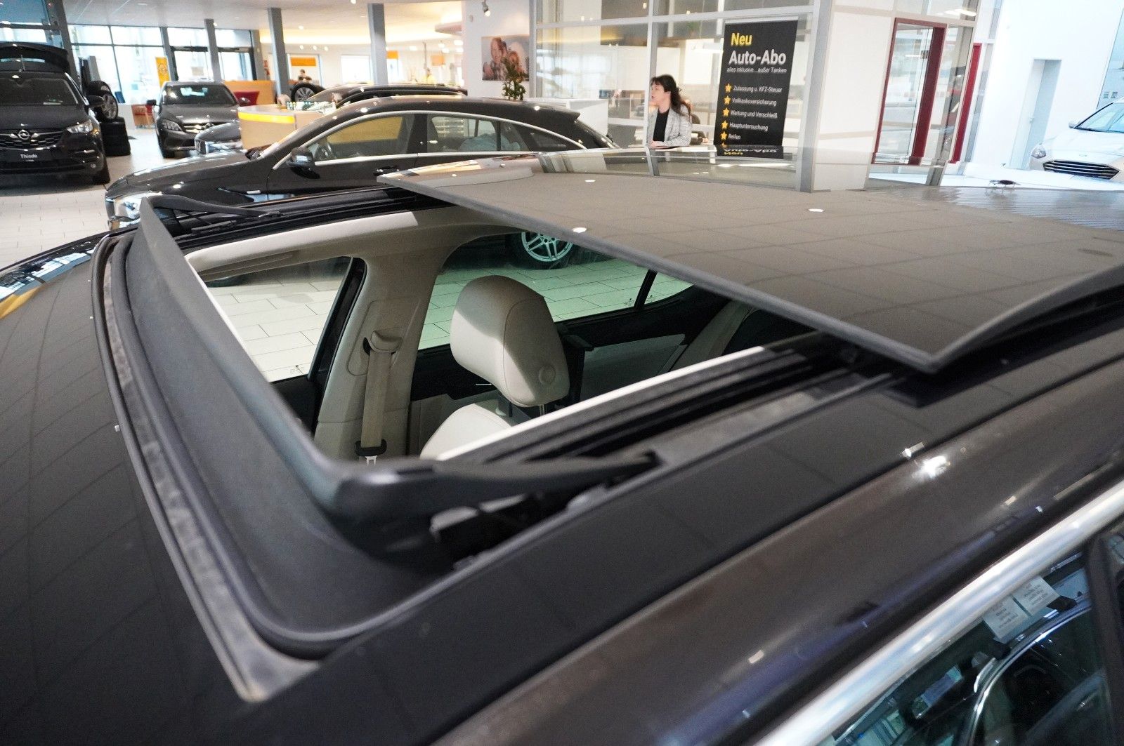 Fahrzeugabbildung SKODA Superb Lim. 2.0 TSI L&K 4X4 DSG NAVI/KAMERA/AHK