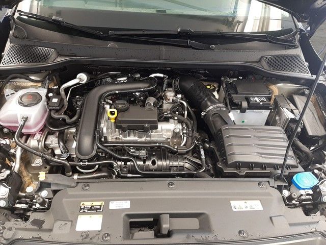 Fahrzeugabbildung Seat Arona Style 1.0TSI LED SitzHz 18"Alu Klimaaut.