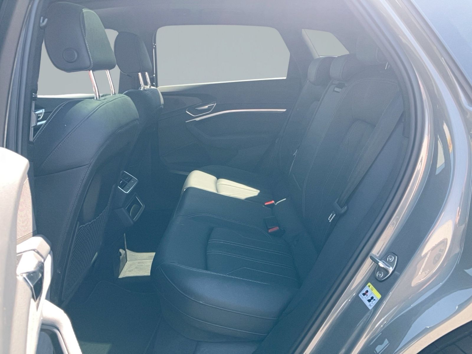 Audi Q8 e-tron - Bild 13