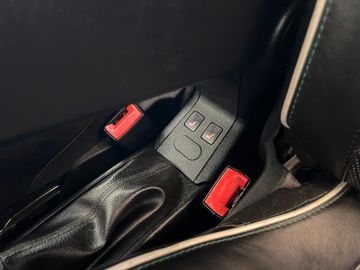 Alfa Romeo MiTo Quadrifoglio Verde *ALCANTARA*SZHZ*PDC*SOUS