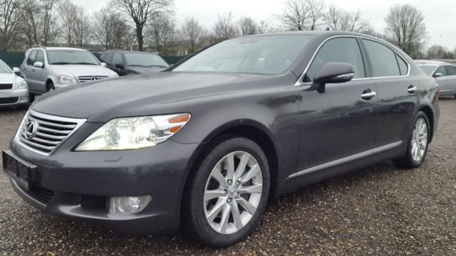 Lexus LS 460 AWD Impression Line GETRIEBESCHADEN