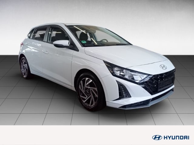Fahrzeugabbildung Hyundai i20 Trend +KLIMA+NAVI+SHZ+PDC+RFK+CARPLAY+UVM+