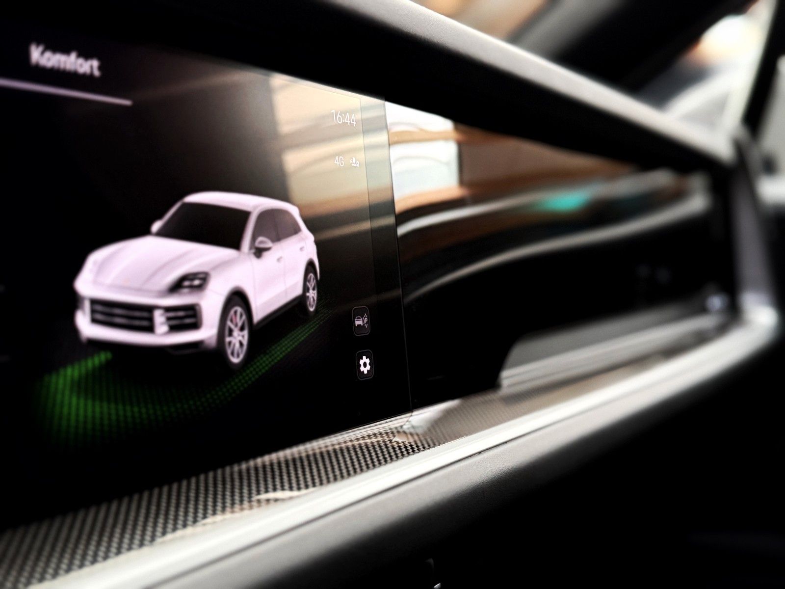 Fahrzeugabbildung Porsche Cayenne E-Hybrid + Vollaust. + Approved +Panoram