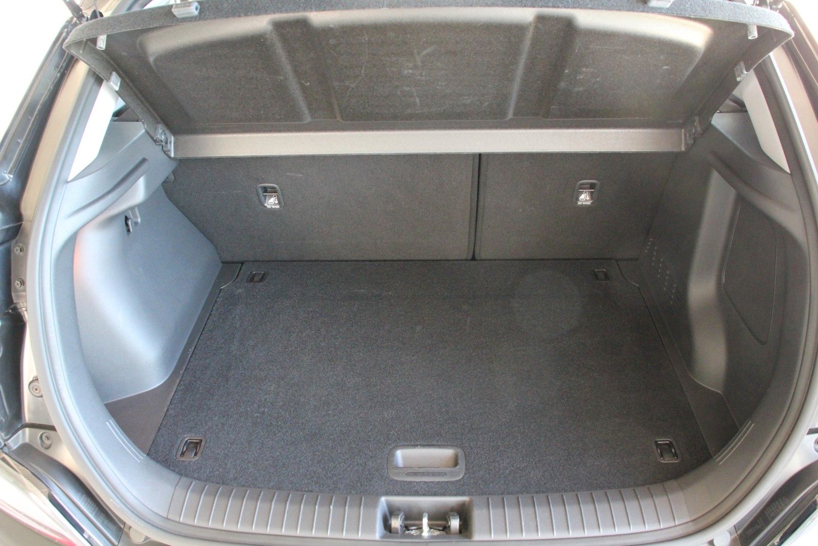 Fahrzeugabbildung Hyundai Kona Pure 2WD