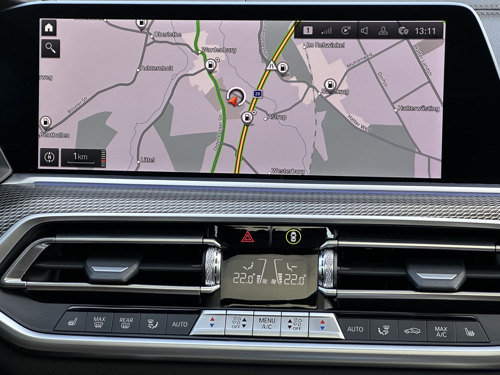 Fahrzeugabbildung BMW X5 M50i NAV+LASER+AHK+HEAD-UP+PANO+360°+ACC+21ZO