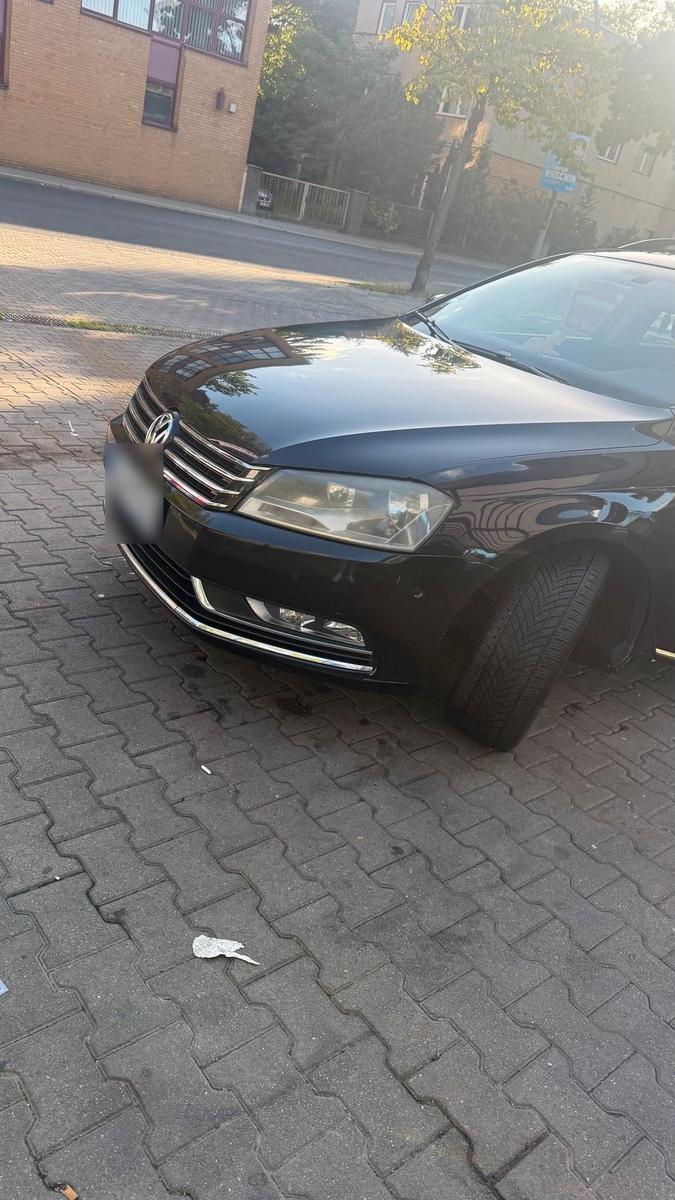 Volkswagen Passat 2011 — photo 9