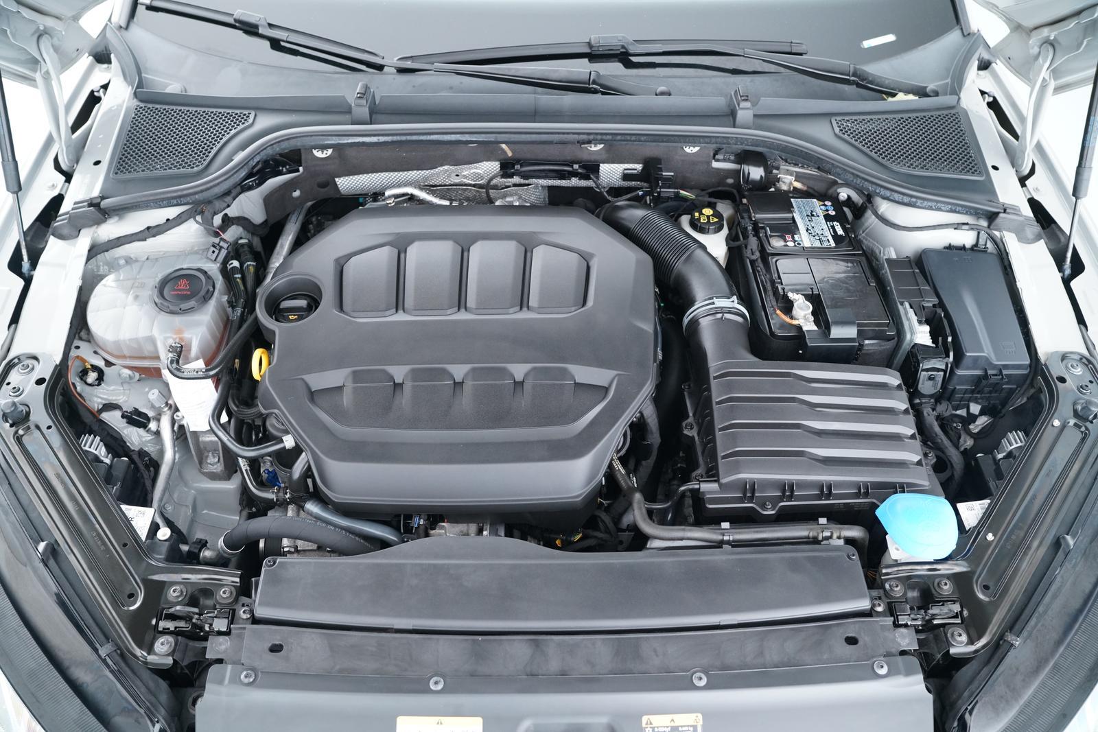 Skoda OCTAVIA COMBI RS 2.0TSI DSG HEAD-UP+SCHECKHEFT