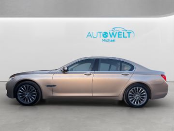 BMW 750 - 8