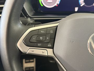 Volkswagen Caddy Maxi eHYBRID STYLE DSG LED ACC KAM 7SITZER