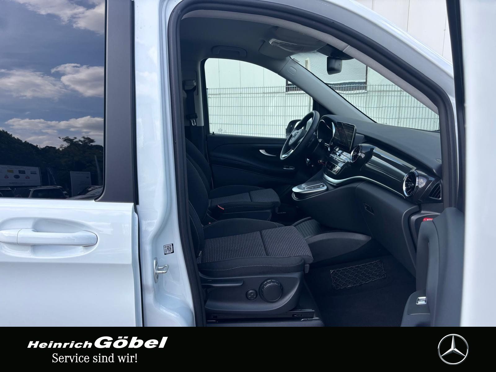 Fahrzeugabbildung Mercedes-Benz V 250 d EDITION*LANG*AHK+LED*TOTWINKEL*KAMERA*