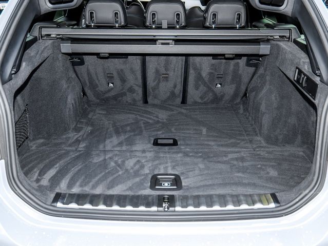 BMW 320, 2023 — 23