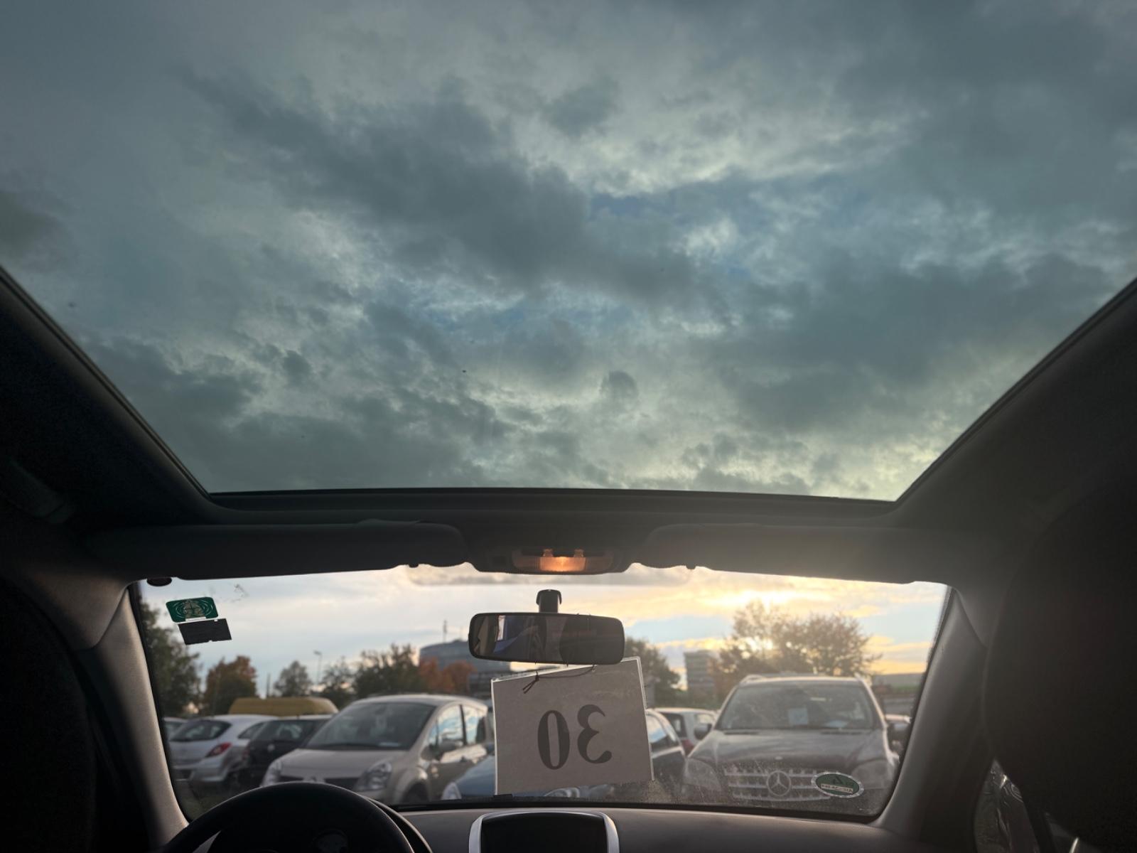 Peugeot 207 2011 — photo 17