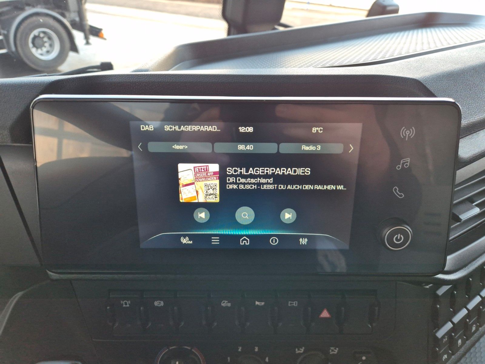 Fahrzeugabbildung Iveco AD200X40/P HR OFF 4x2 Palfinger PK 12.501 FunK