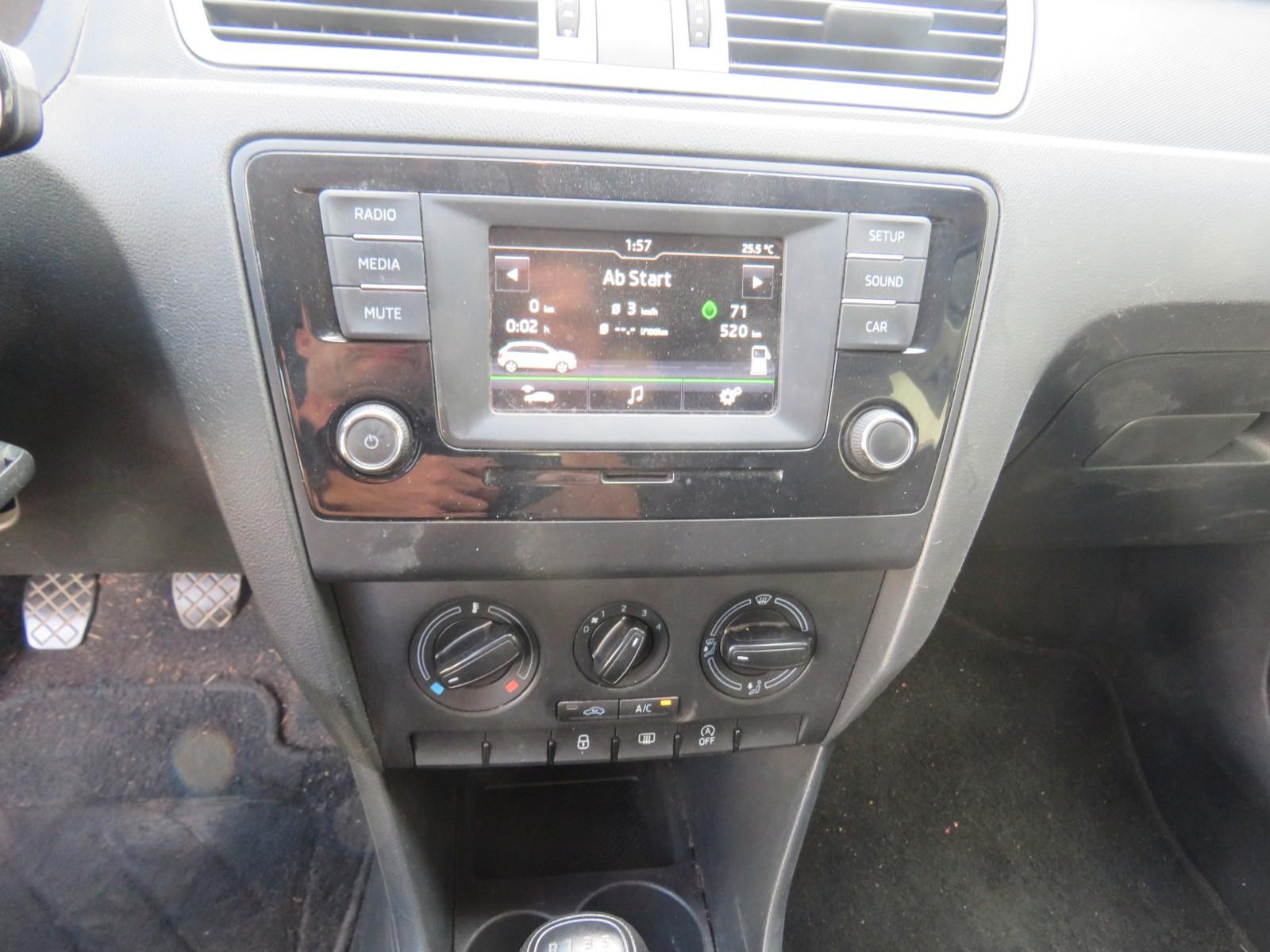 Skoda Rapid 2015 — photo 6