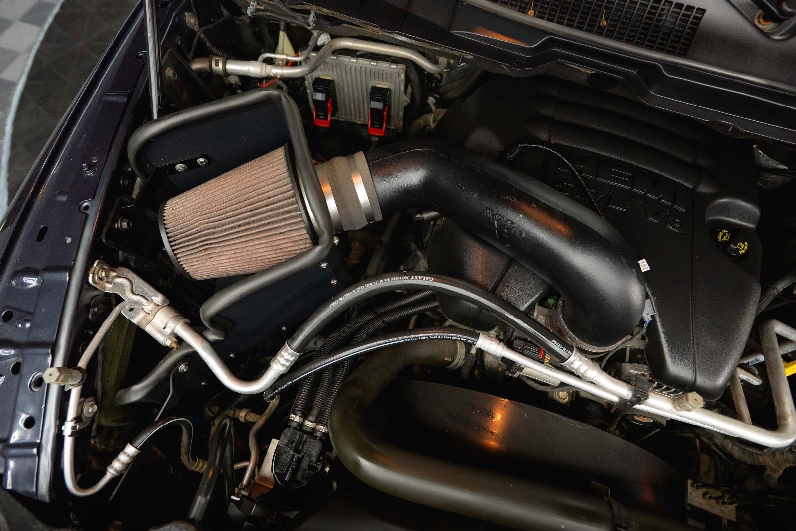 Fahrzeugabbildung Dodge RAM 5.7 V8 HEMI LPG PRINS | LONGBED | 20 Zoll
