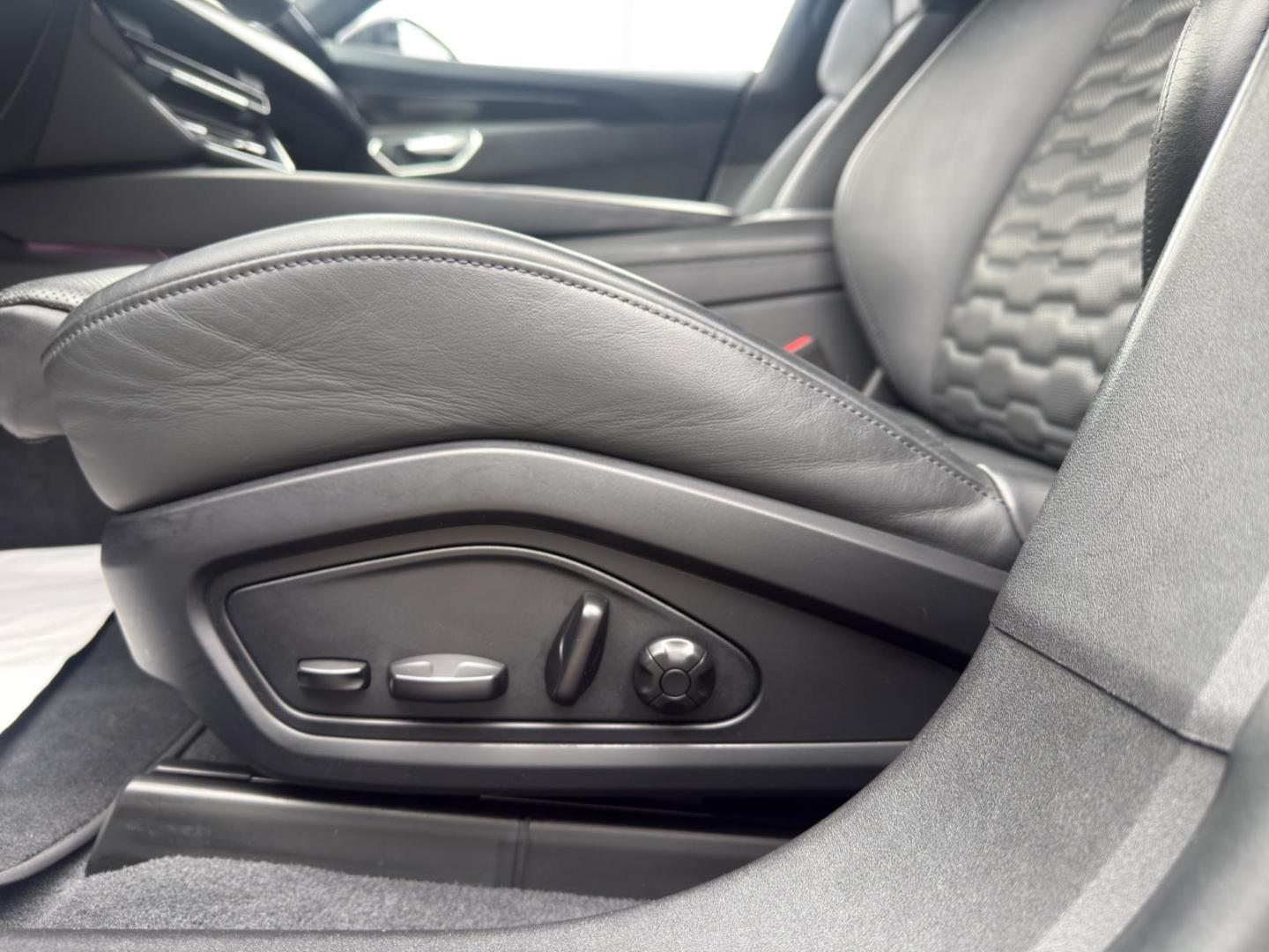 Audi e-tron GT RS quattro Alu Matrix-LED Kamera Navi 