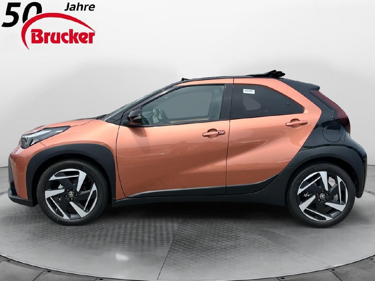 Toyota Aygo X Hybrid Lounge imagem 2