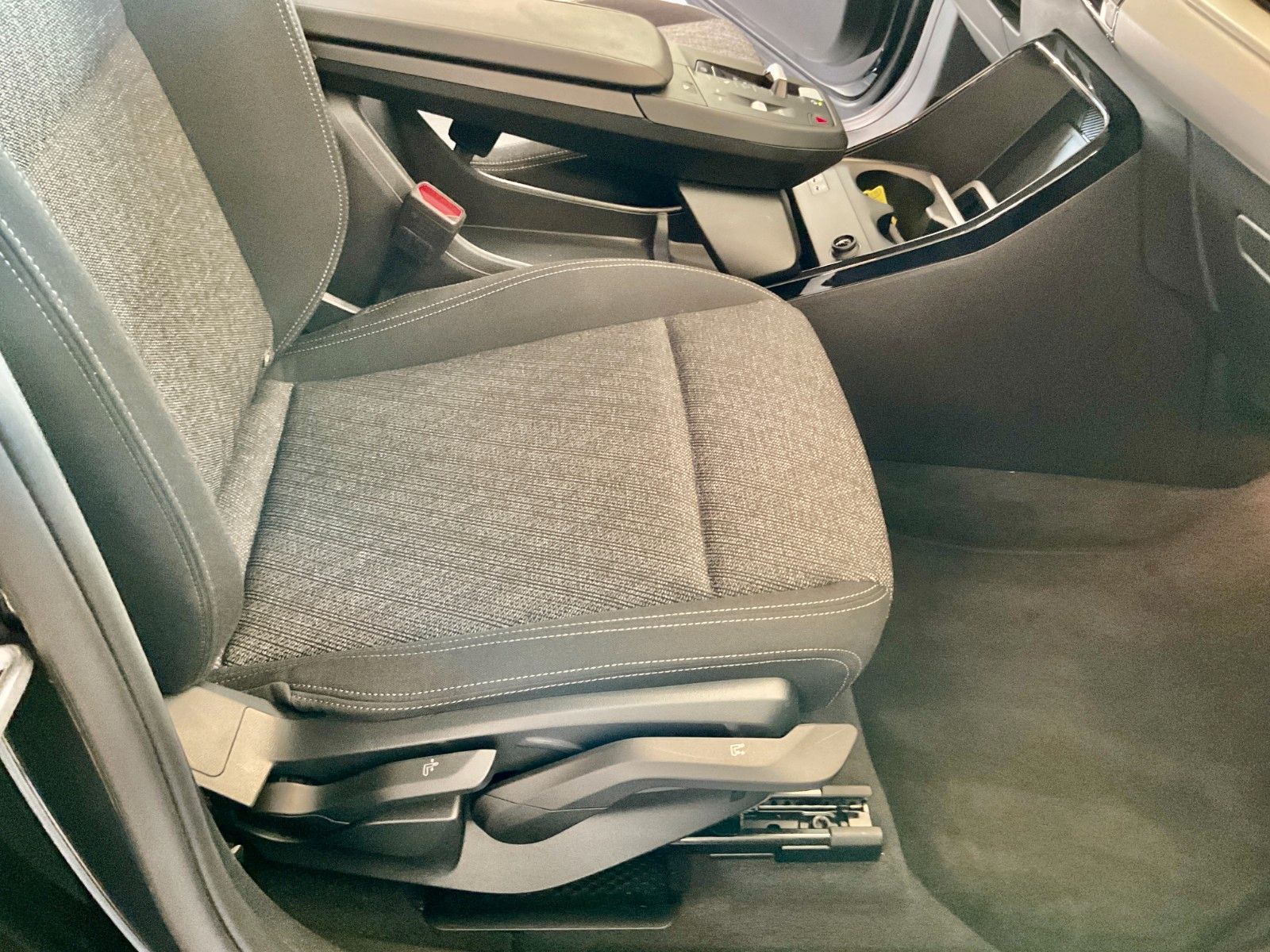 BMW 218i Active AHK Driving Assist Plus Adaptiv LED foto 20