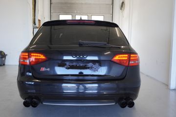 Audi S4 - 8