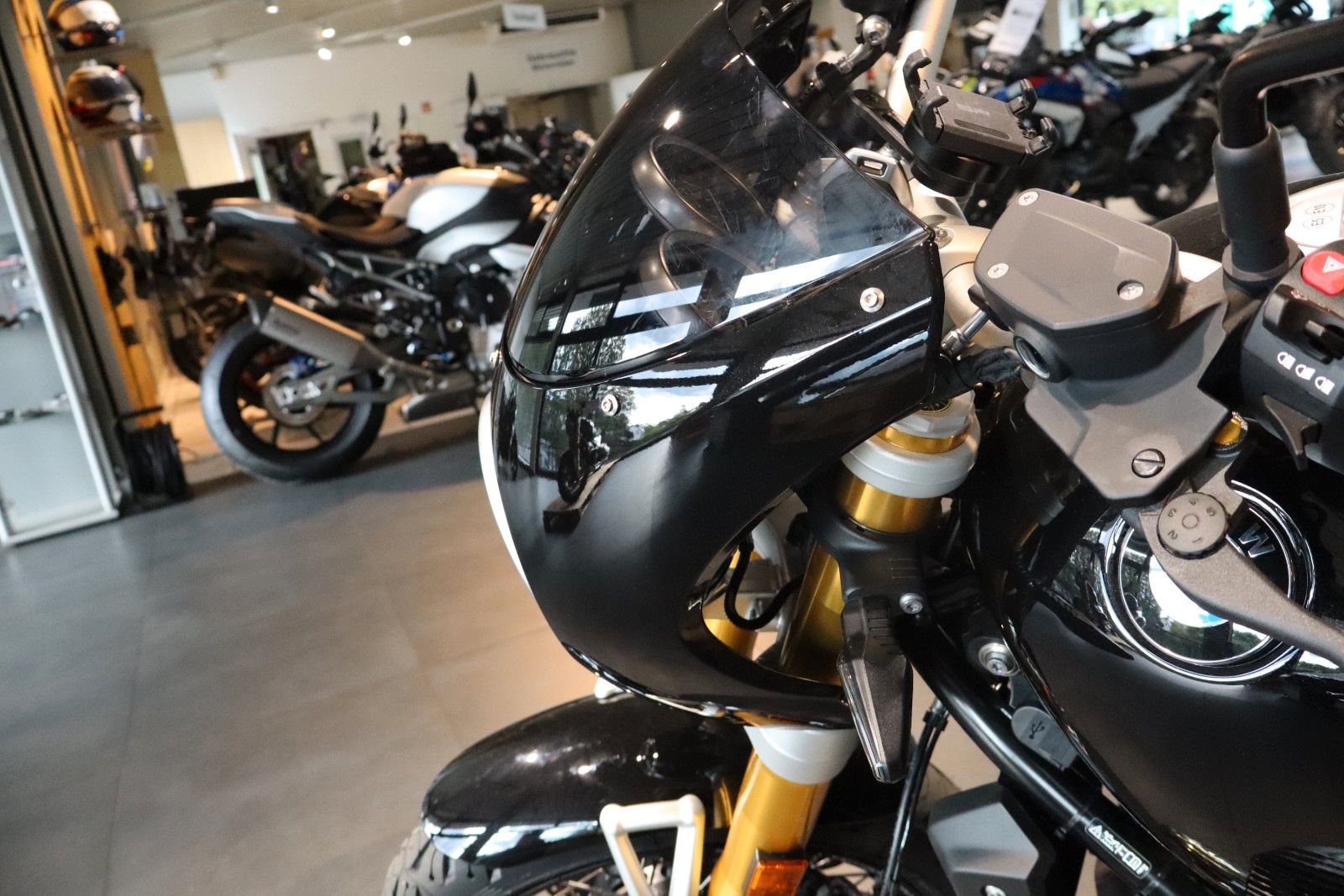 Fahrzeugabbildung BMW R12 nineT Cafe Racer