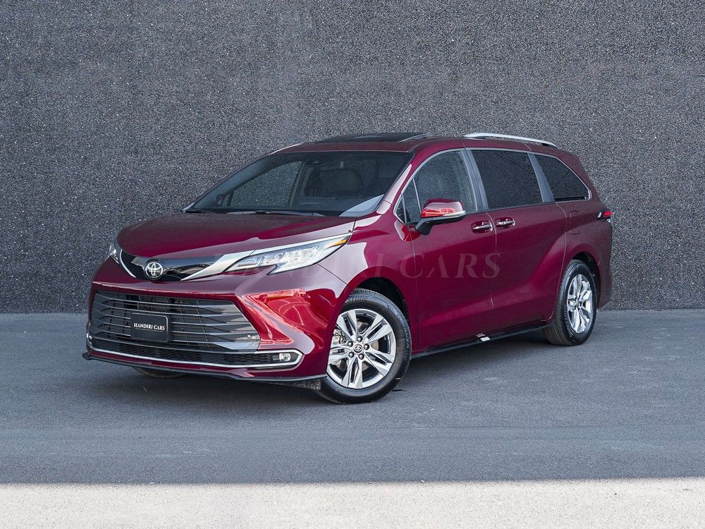 Toyota 2026 Sienna Limited AWD € 71500 +ENTERTAINMENT P