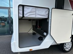 Fahrzeugabbildung Roller Team Kronos 295 TL Hub-Bett SAT TV 5 Schlafplätze
