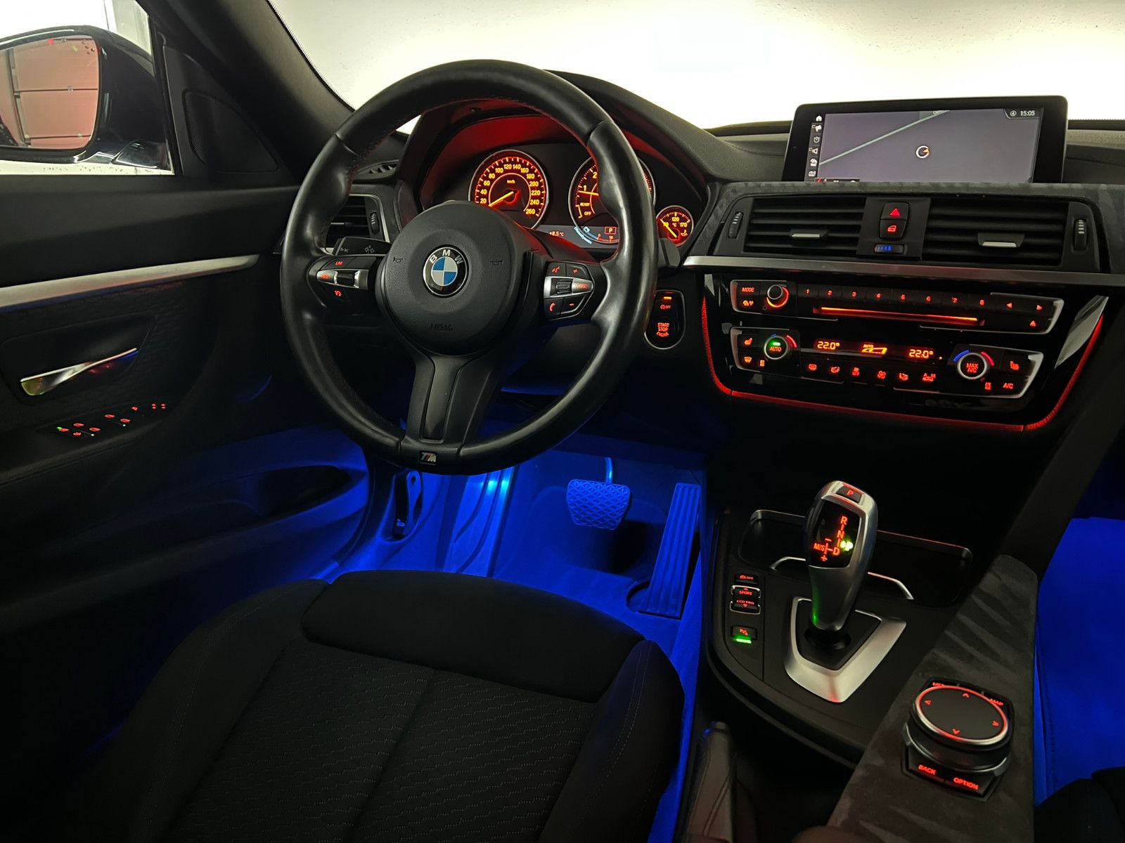 Fahrzeugabbildung BMW 330 i xDrive GT M SPORT/LED/NAVI PROF/AHK/DE FZG
