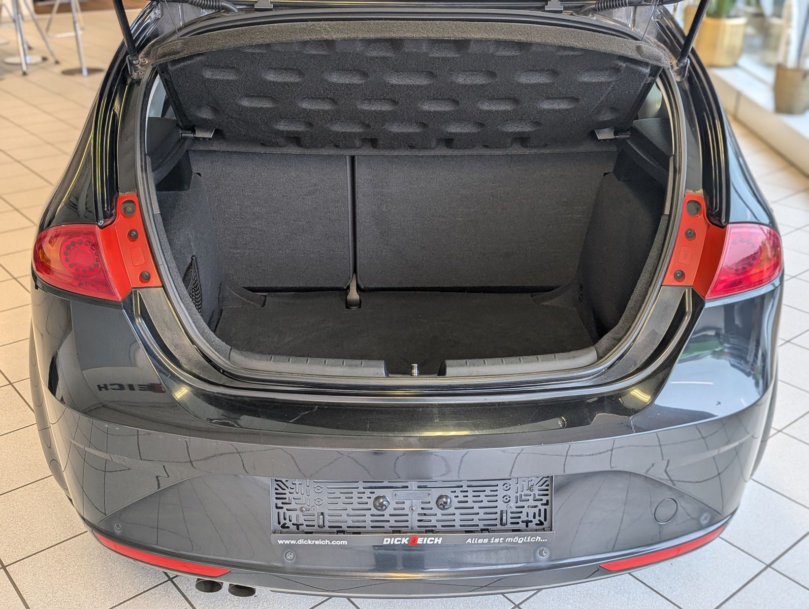 Fahrzeugabbildung SEAT Leon 1.4 TSI Style Klimaauto. Bluetooth SHZ Navi