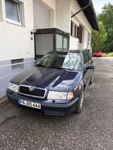 Skoda Octavia Combi 1.6 Ambiente Ambiente - Skoda Octavia aus 2002