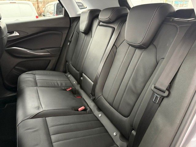 Fahrzeugabbildung Opel Grandland Business Elegance 1.6l Hybrid 300PS!
