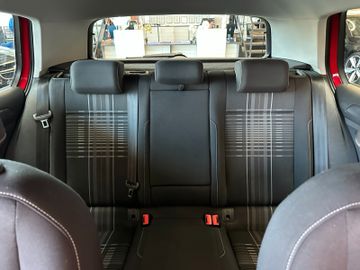 Volkswagen Golf VII Lim. Lounge BMT *PDC*