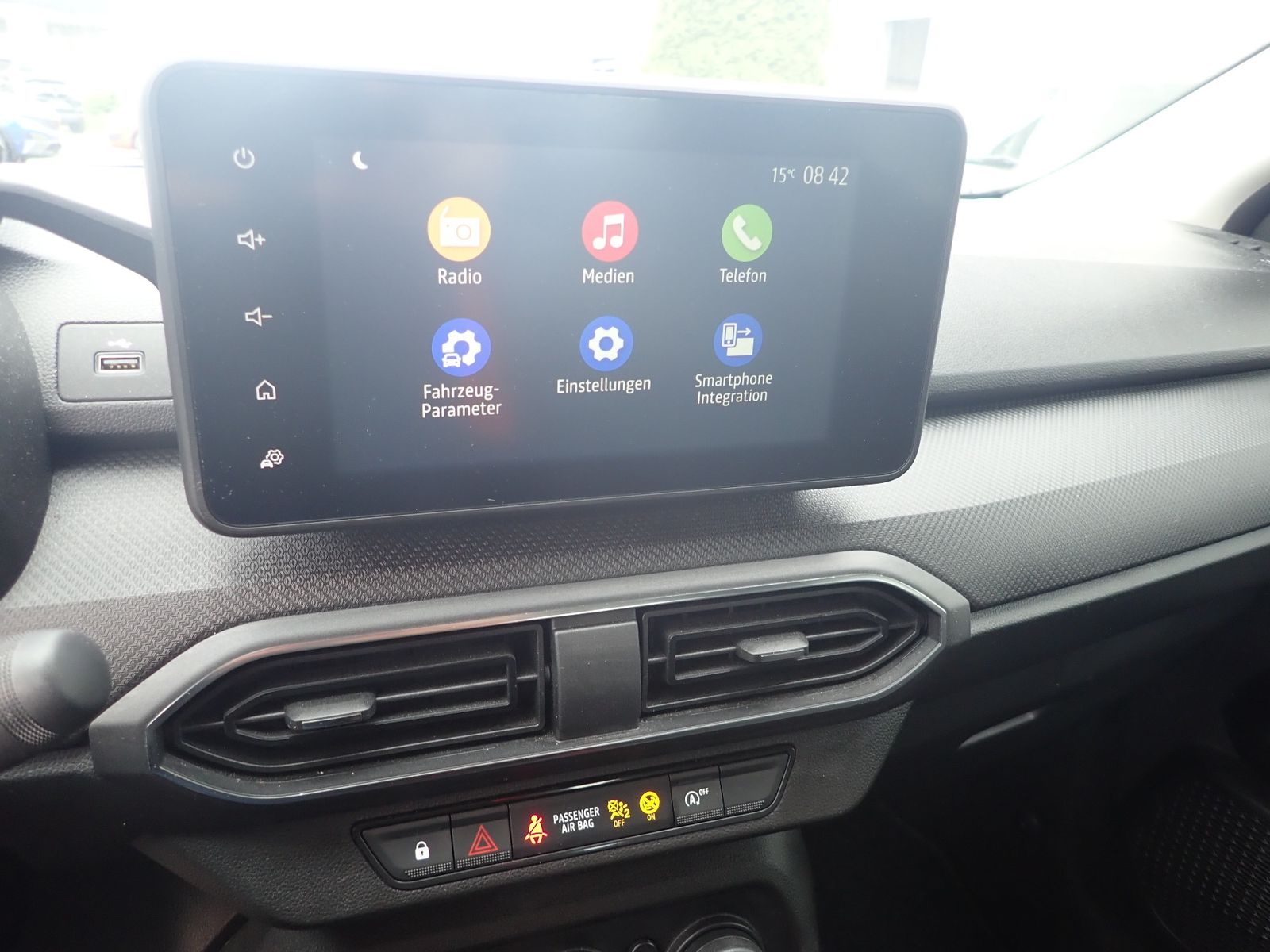 Fahrzeugabbildung Dacia Sandero Essential SCe 65