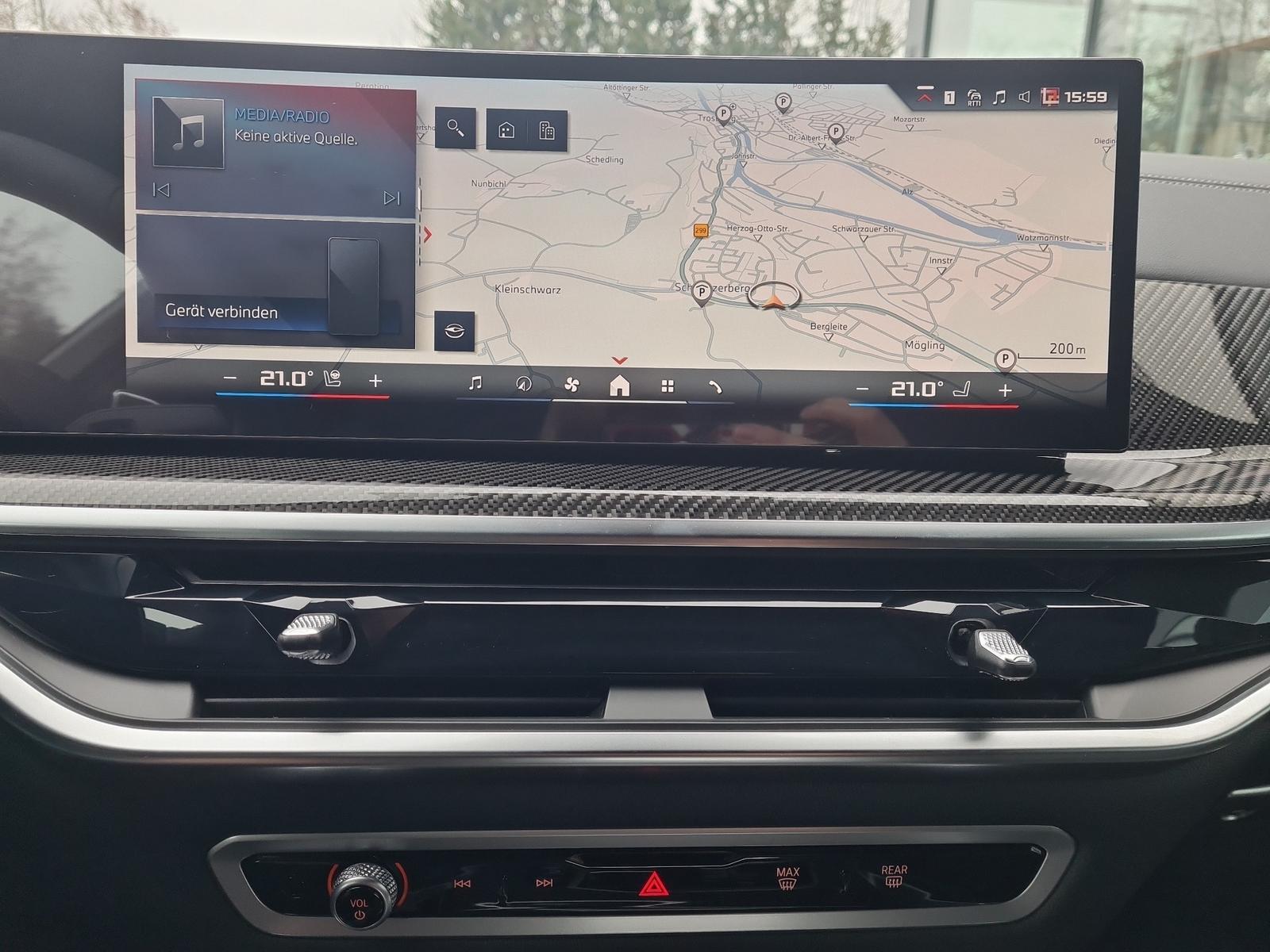 BMW X6 M60i DrivAssPro+Innovation+Wärme+Pano+Komfort