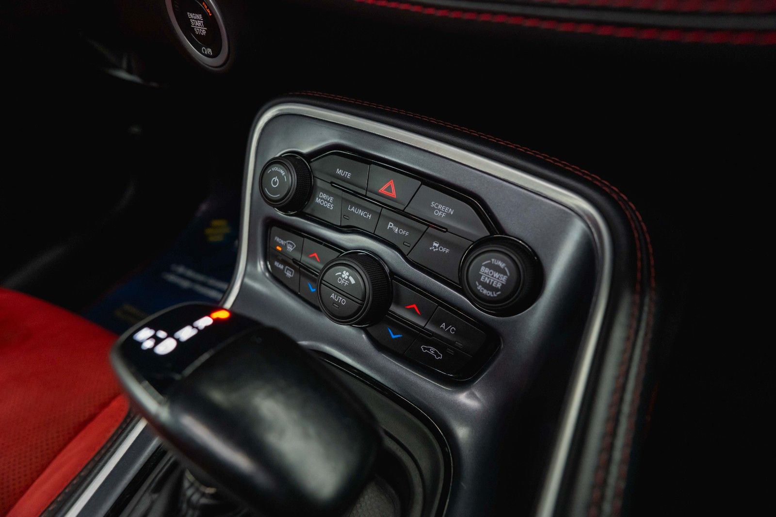 Fahrzeugabbildung Dodge Challenger 6.4 V8 SRT 392 R/T SCAT PACK WIDEBODY