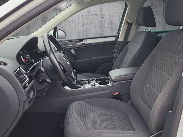 Touareg V6 3.0TDI R-Line AHK Navi Kamera