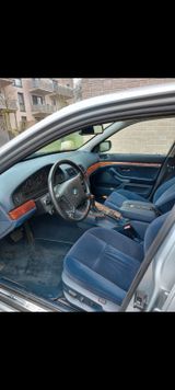 BMW E39 535i Auto, Getriebe gespült, Scheckheft - BMW 535: 535i E39