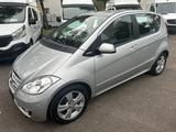 Mercedes-Benz A 180 AUTOMATIK*KLIMA*SITZHEIZUNG*PDC Avantgarde - gebrauchte Mercedes-Benz A 180 aus dem Jahr 2011